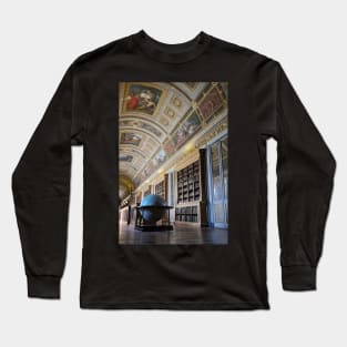 Galerie de Diane Chateau de Fontainebleau Long Sleeve T-Shirt